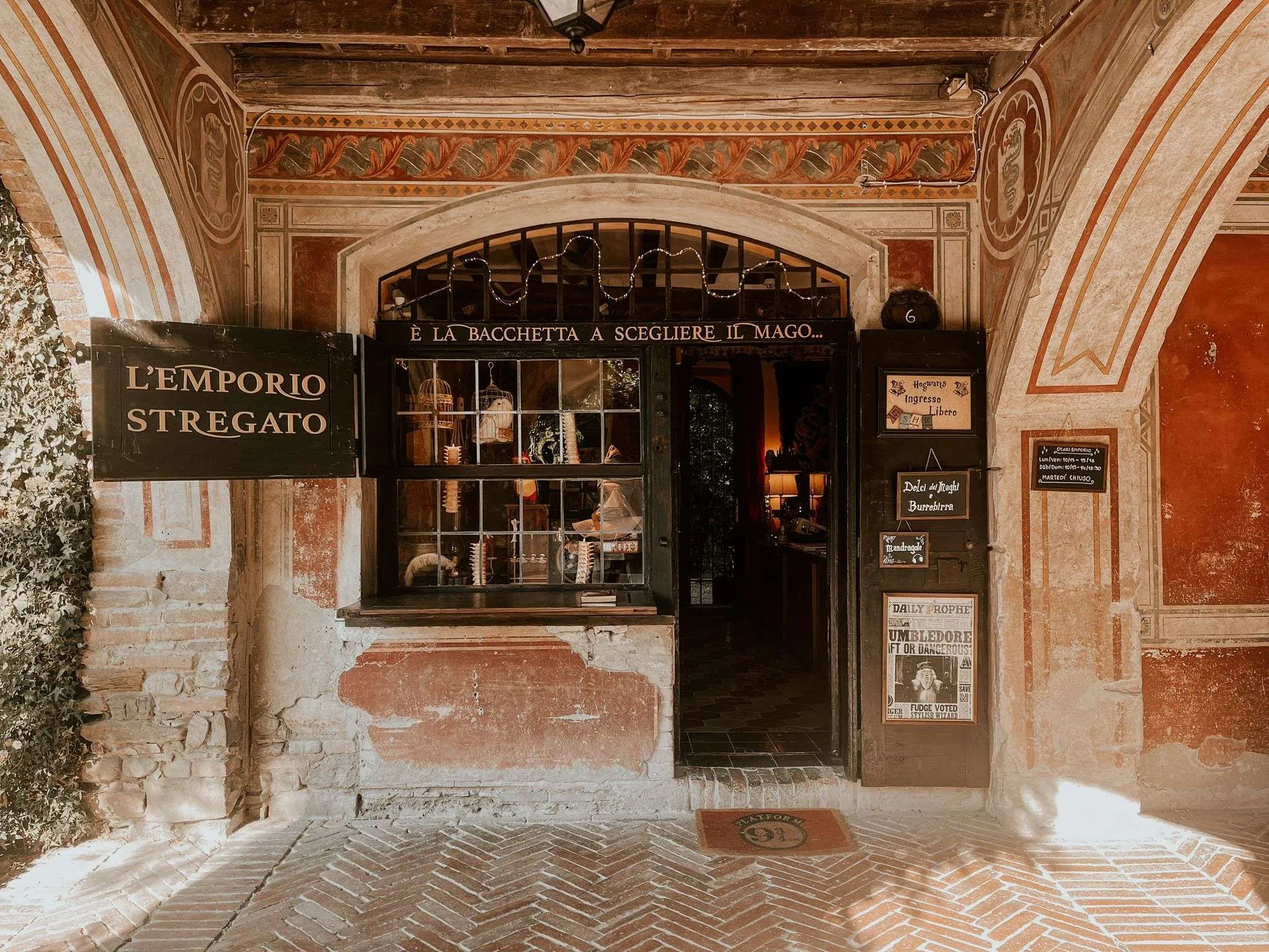 Negozio Emporio Stregato a Grazzano Visconti